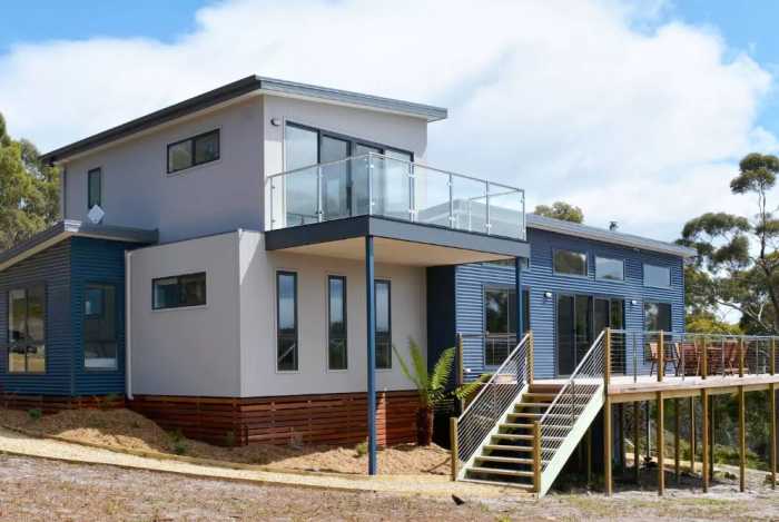 Roland Plan Home with Feature Blue Cladding